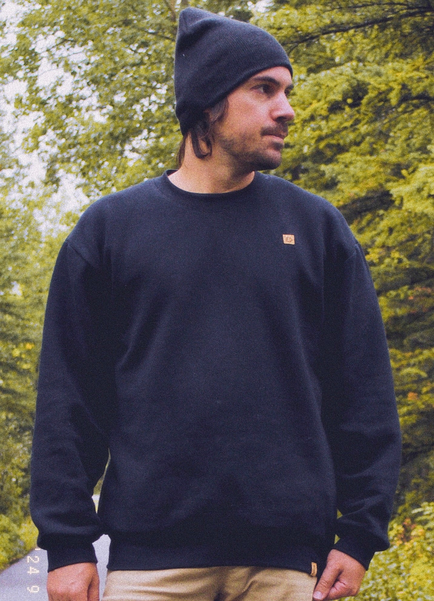 MEN'S CREWNECK - BLACK